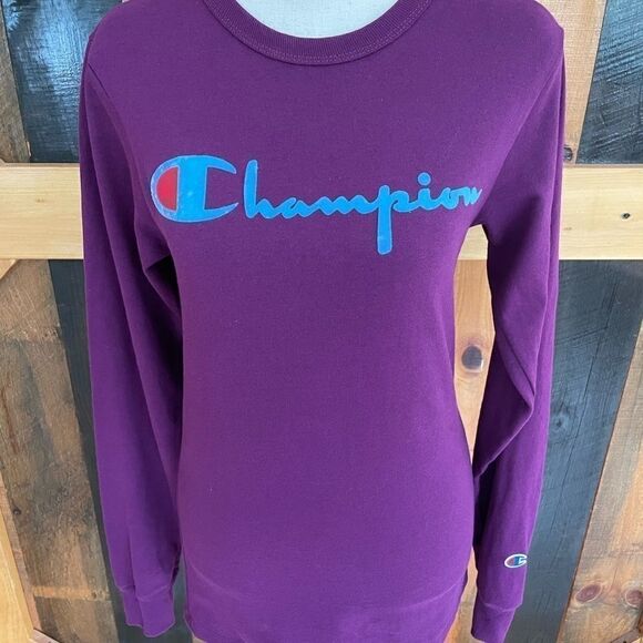CHAMPION long sleeved 100% cotton crew neck tee with flocked script size XS - Picture 2 of 7